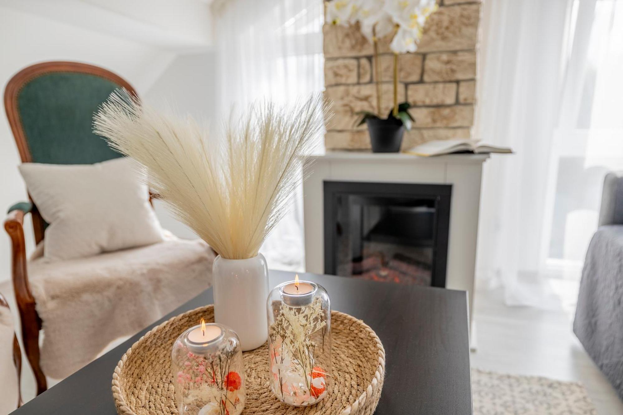 Design Maisonette - 24H Self-Check-In - Bis 7 Pers - In Direkter Weihernaehe - Parkplatz - Wifi - Balkon -Terrasse - Radwege Schiffweiler Dış mekan fotoğraf